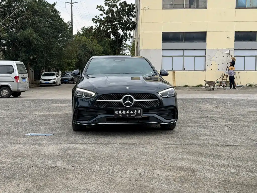 Mercedes-Benz C-Class — миниатюра 6