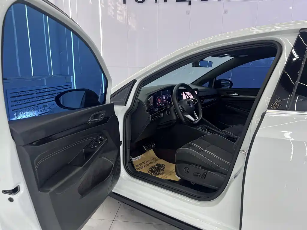 Volkswagen Golf — миниатюра 7