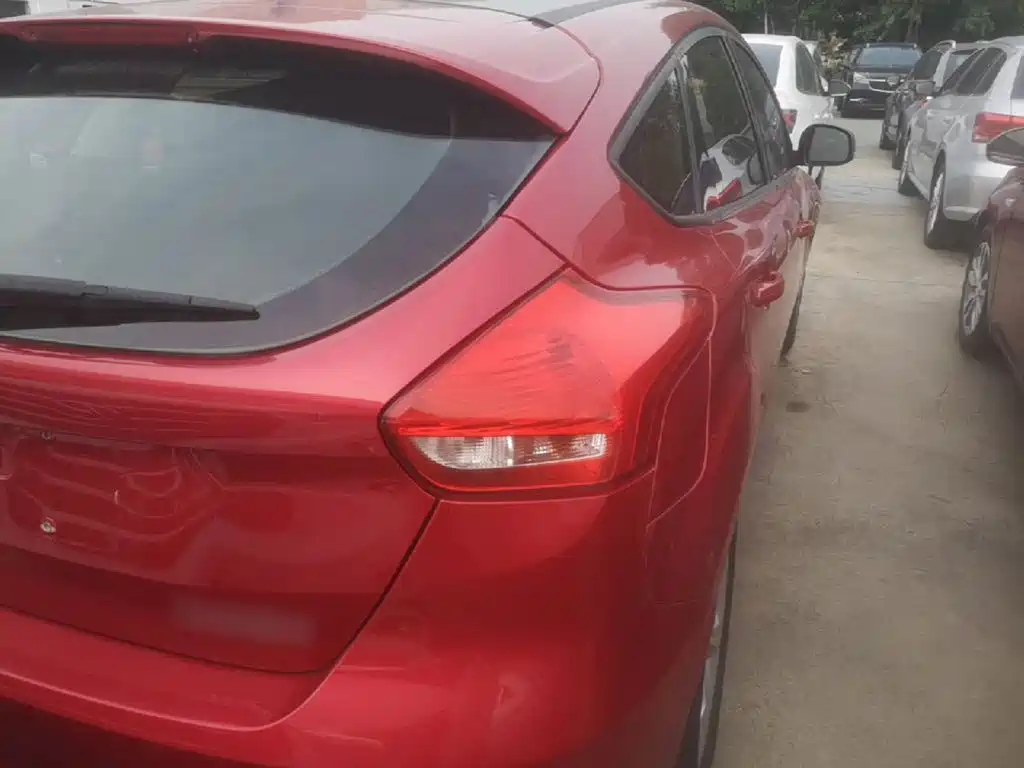 Ford Focus — миниатюра 8
