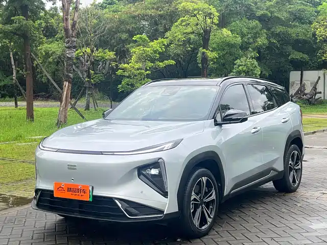 2025 Geely Galaxy L7