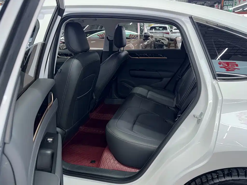 Wuling Xingguang — миниатюра 8