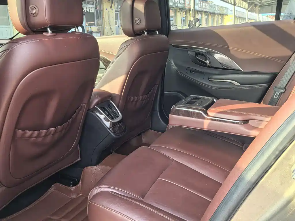 Buick LaCrosse — миниатюра 8