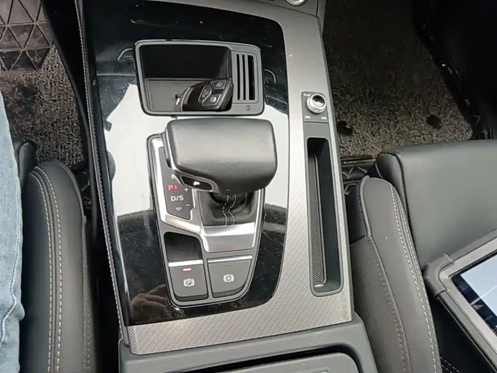 Audi Q5L — миниатюра 14
