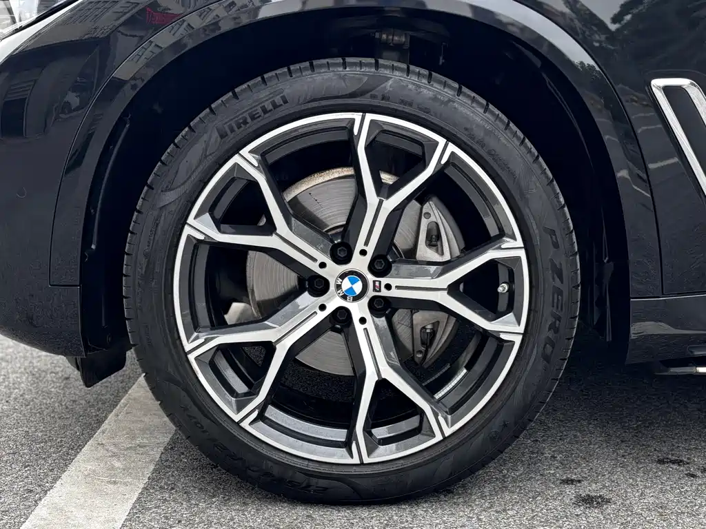 BMW X5 — миниатюра 7