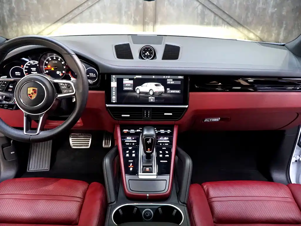 Porsche Cayenne — миниатюра 7