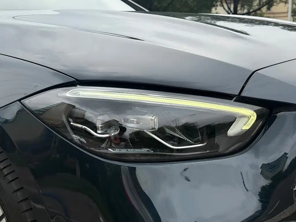 Mercedes-Benz C-Class — миниатюра 10