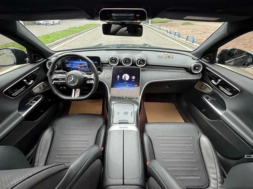 Mercedes-Benz C-Class — миниатюра 14