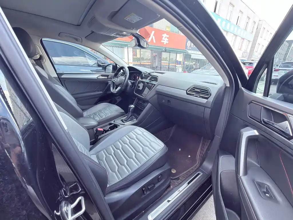 Volkswagen Tiguan X — миниатюра 4