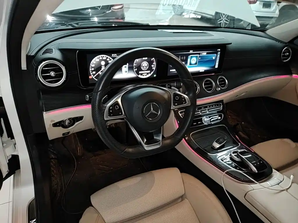 Mercedes-Benz E-Class — миниатюра 10