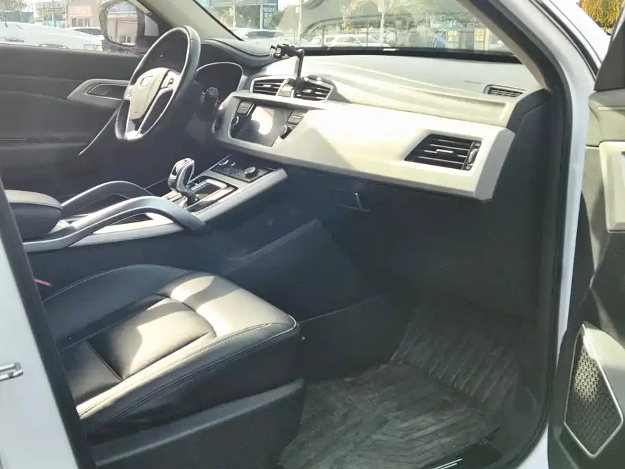 Geely Boyue — миниатюра 8