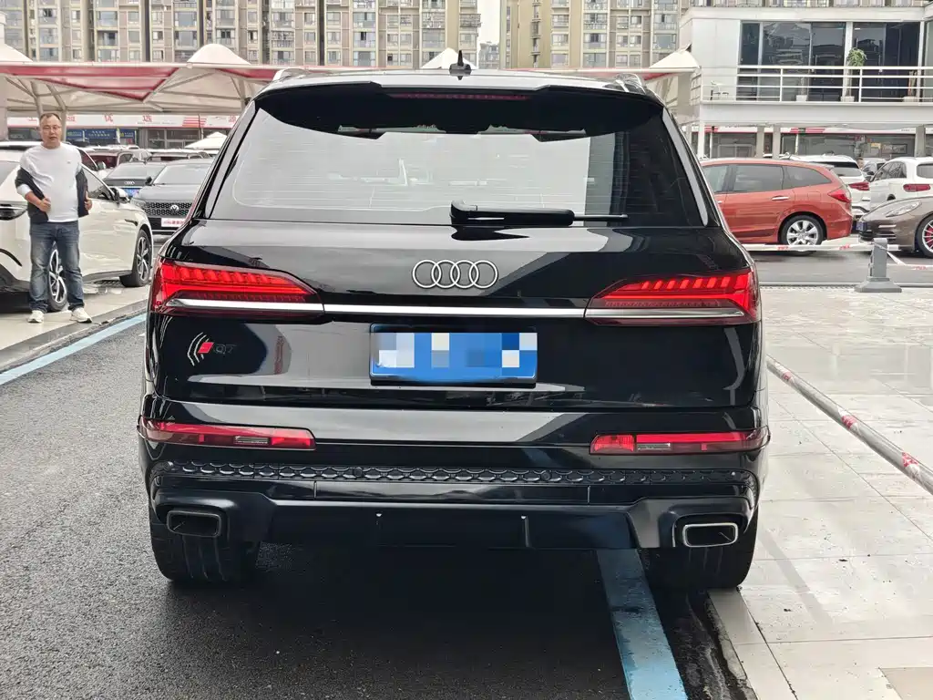 Audi Q7 — миниатюра 4