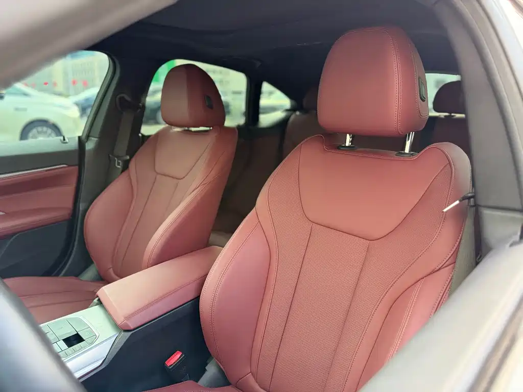 BMW i4 — миниатюра 21