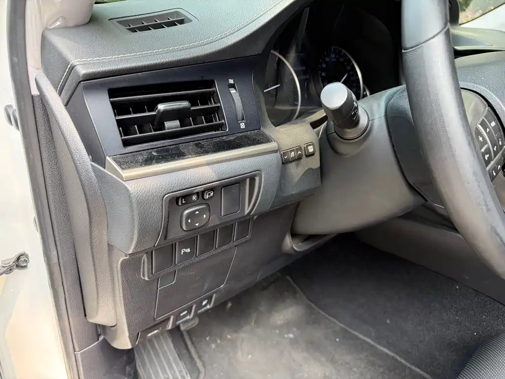 Lexus ES 2015 200 Elite