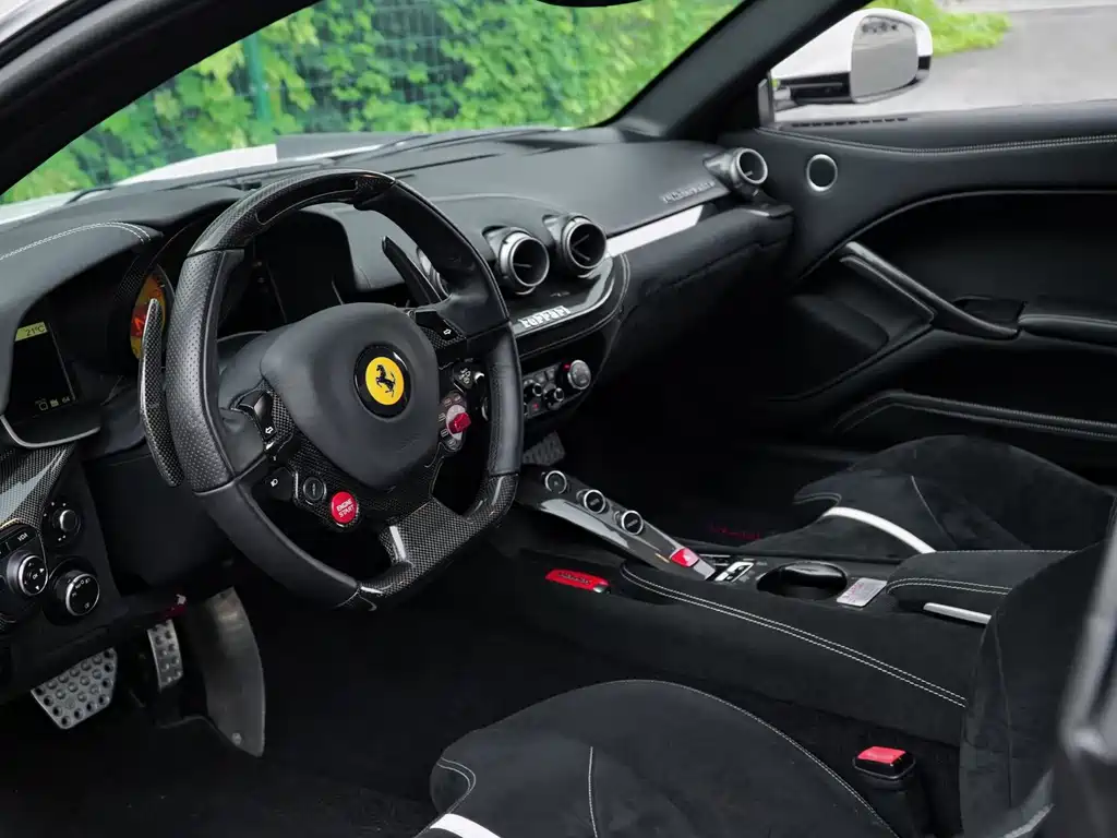 Ferrari F12berlinetta — миниатюра 6
