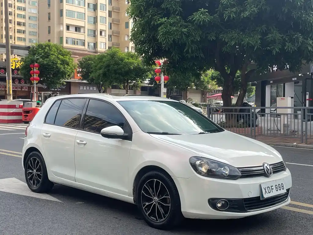 Volkswagen Golf — миниатюра 2