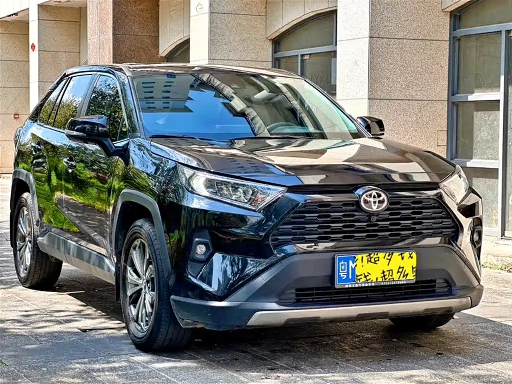 Toyota RAV4 2023 2.0L CVT