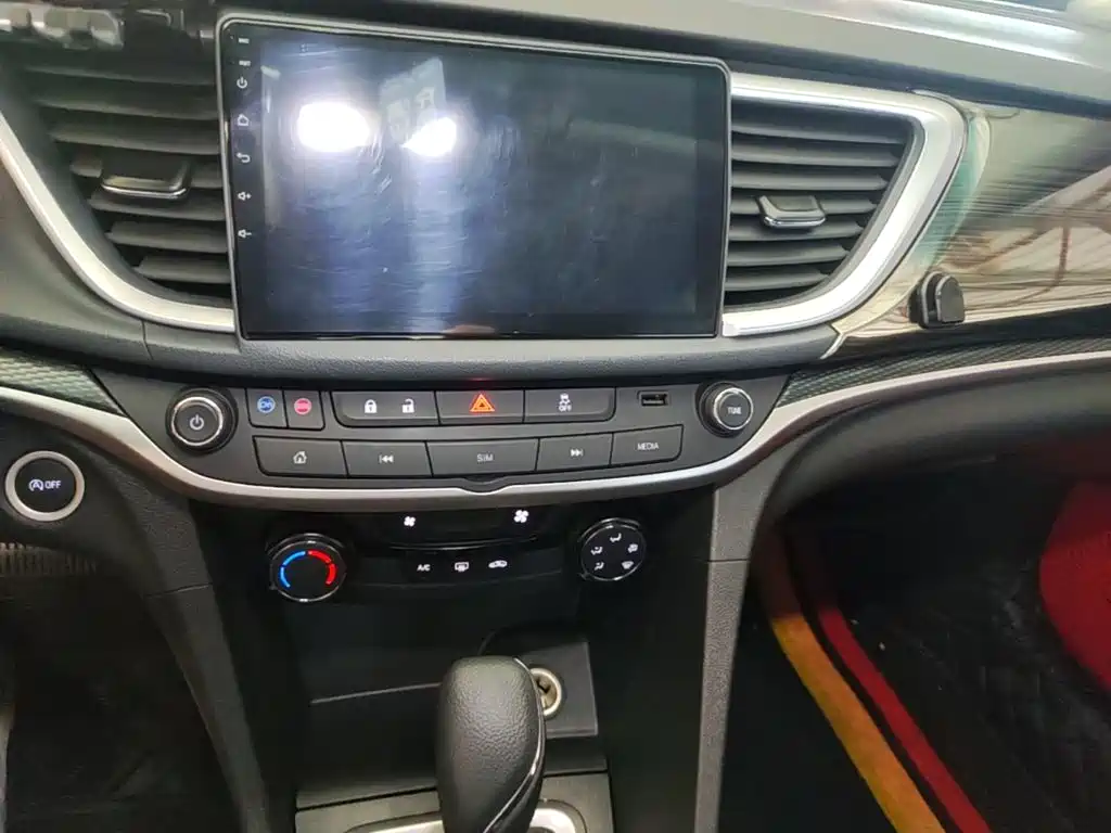 Buick Excelle — миниатюра 13