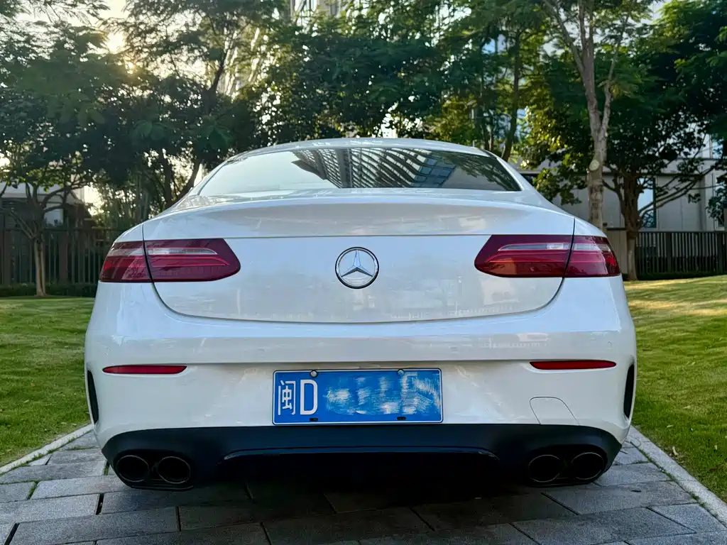 Mercedes-Benz E-Class (Import) — миниатюра 5