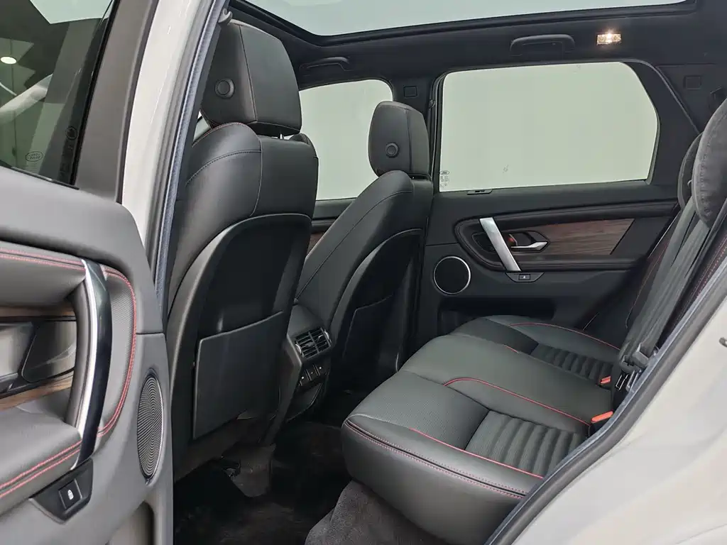 Land Rover Discovery Sport — миниатюра 9