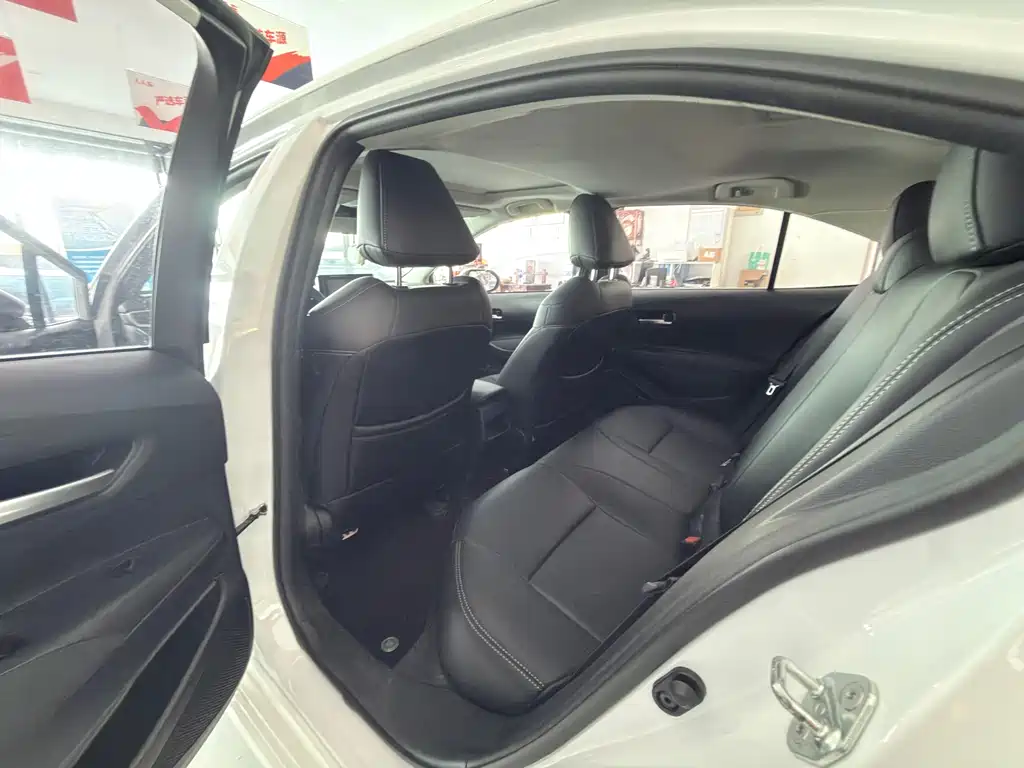Toyota Corolla — миниатюра 5