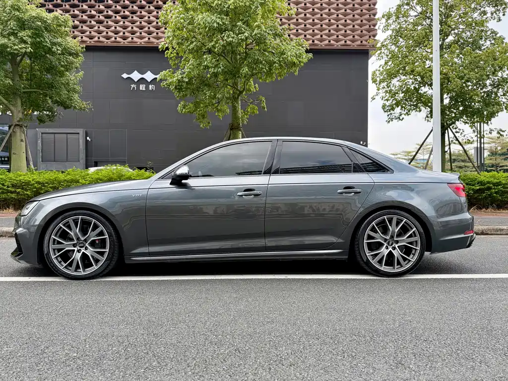 Audi S4 — миниатюра 8