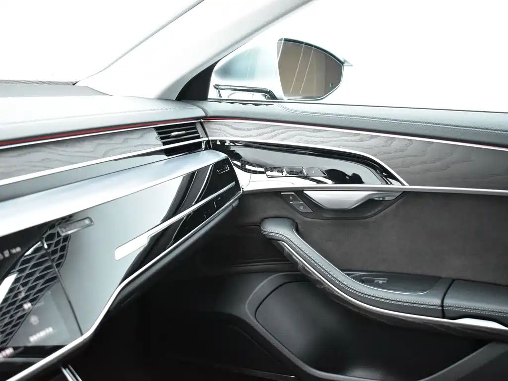 Audi A8 — миниатюра 12