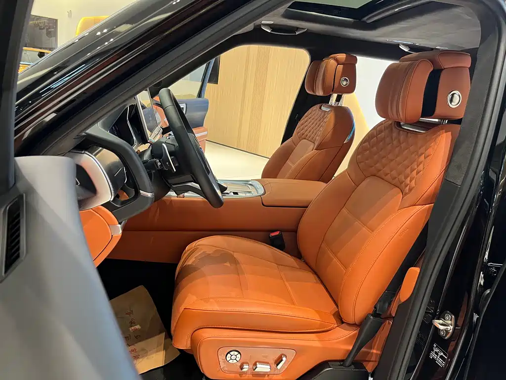 TANK TANK 700 NEW ENERGY