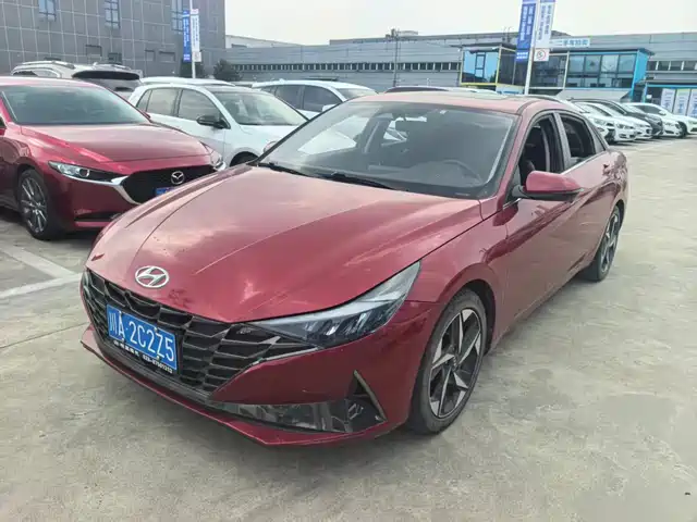Hyundai Elantra