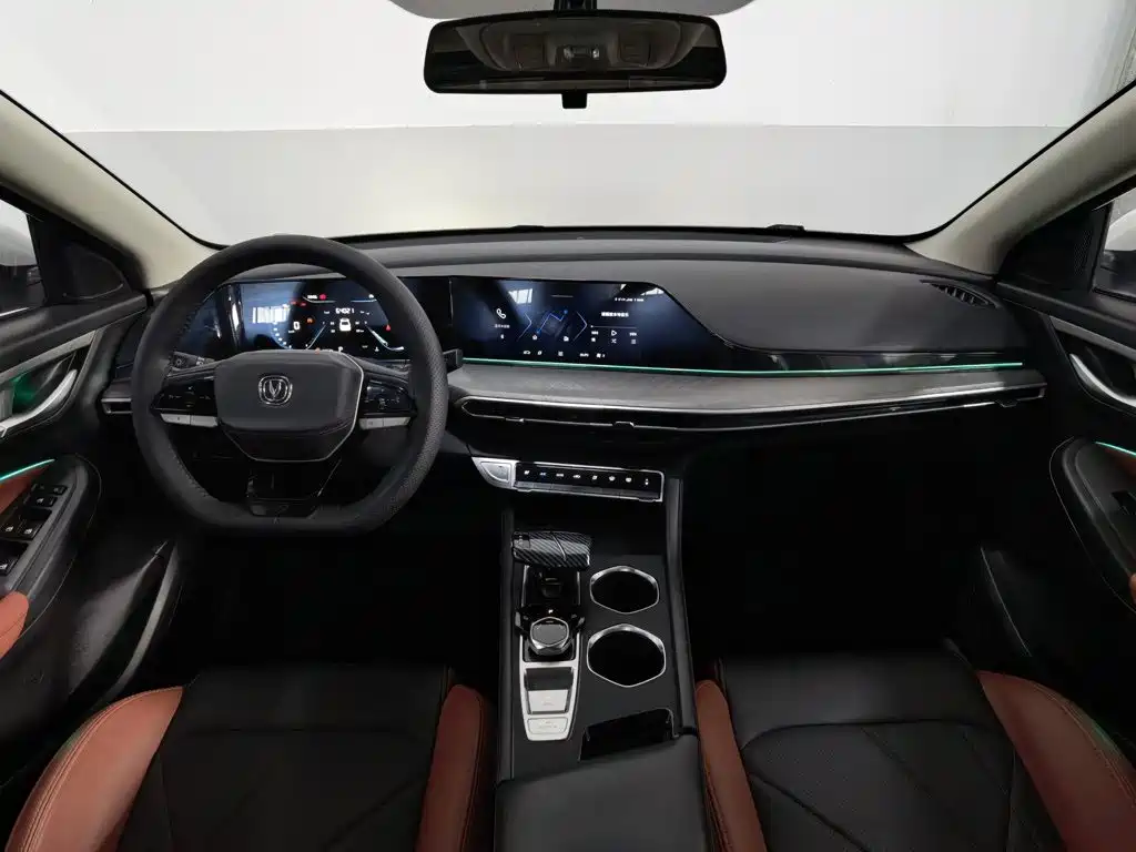 Changan Eado — миниатюра 5