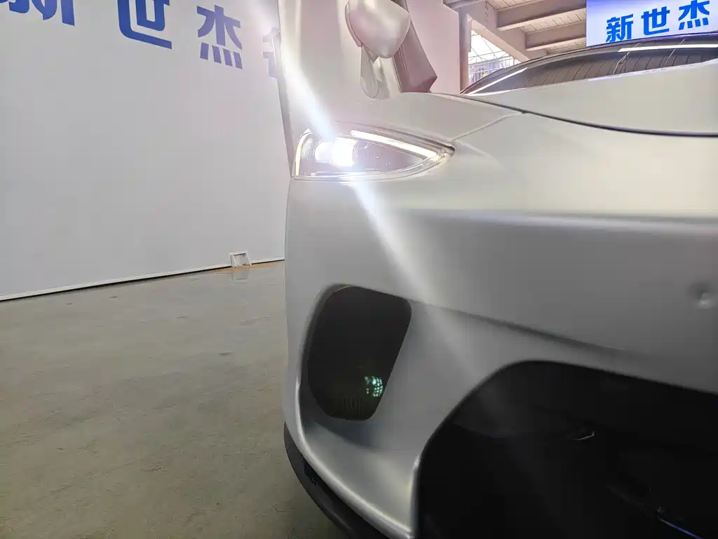 McLaren GT — миниатюра 7