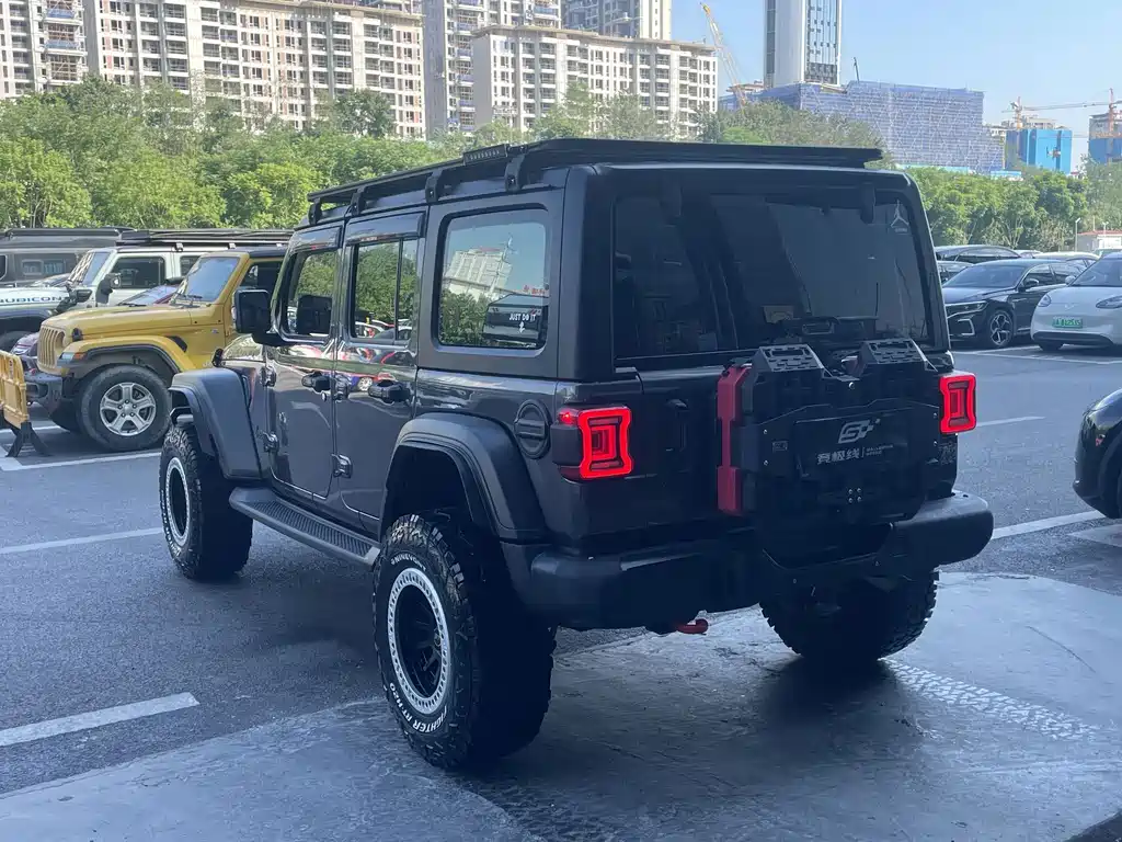 Jeep Wrangler — миниатюра 12
