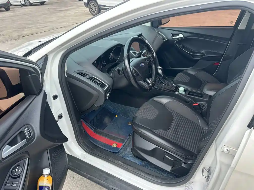 Ford Focus — миниатюра 8