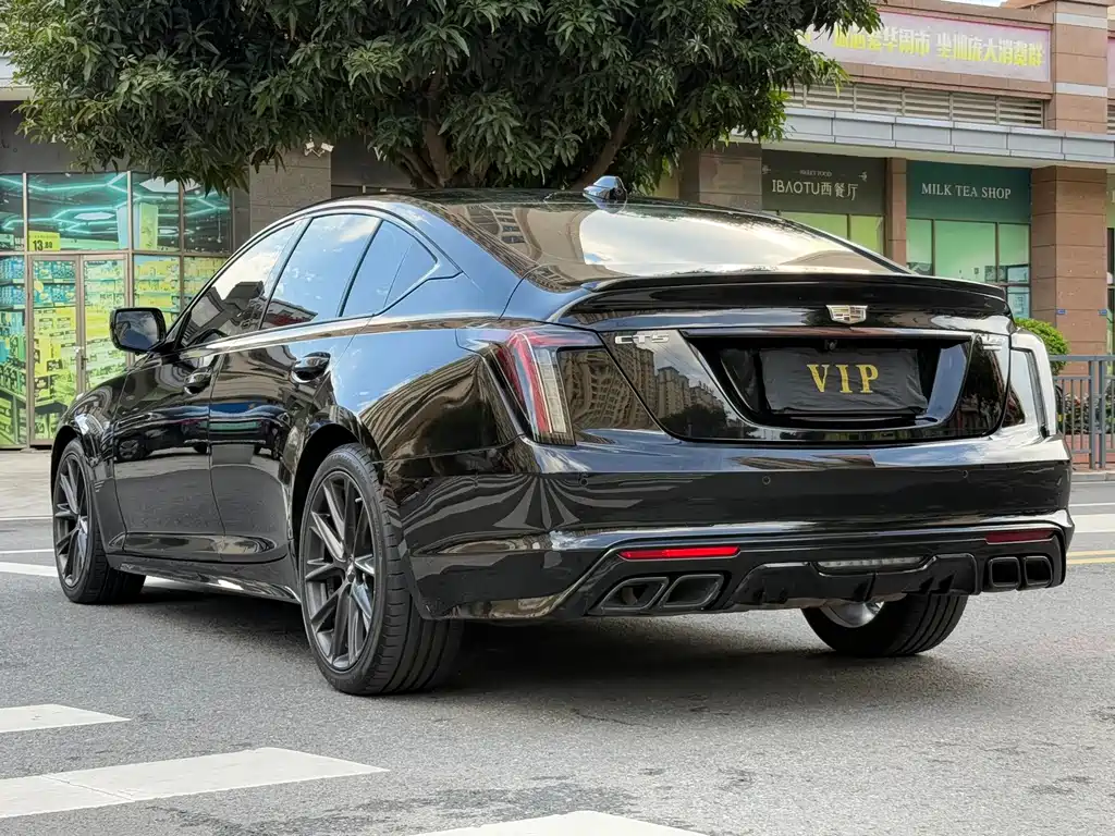 Cadillac CT5 2023 28T