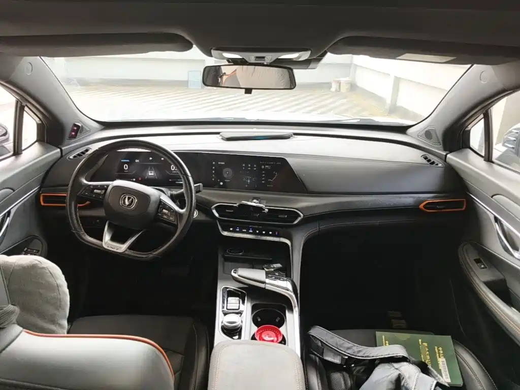 Changan UNI-T — миниатюра 10