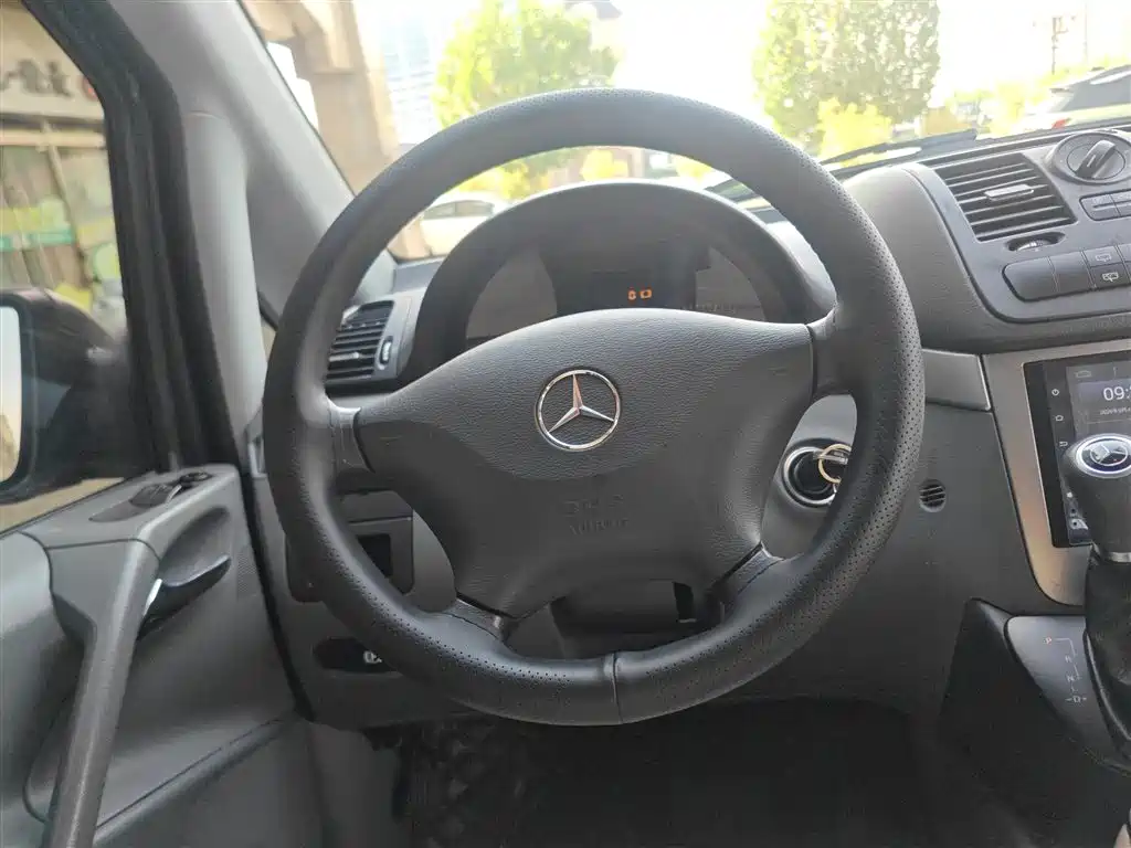 Mercedes-Benz Vito — миниатюра 8