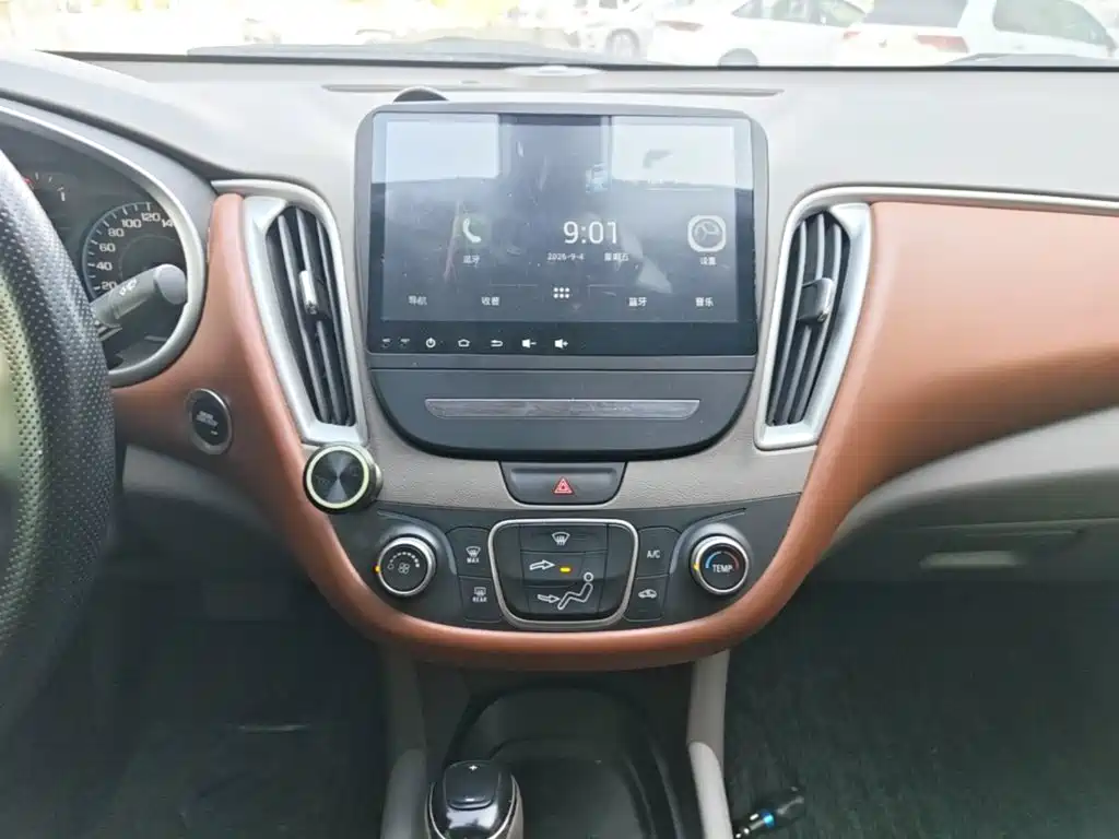Chevrolet Malibu XL — миниатюра 13