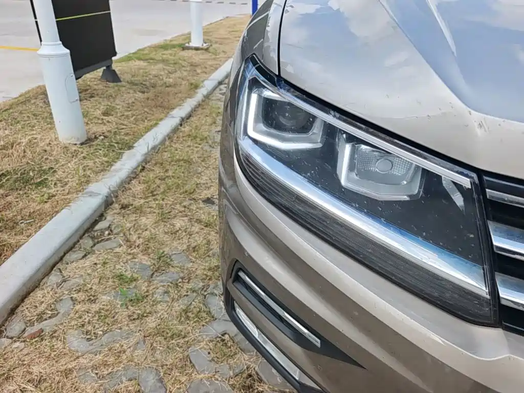 Volkswagen Tiguan L — миниатюра 11