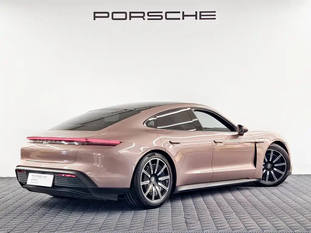 Porsche Taycan — миниатюра 2
