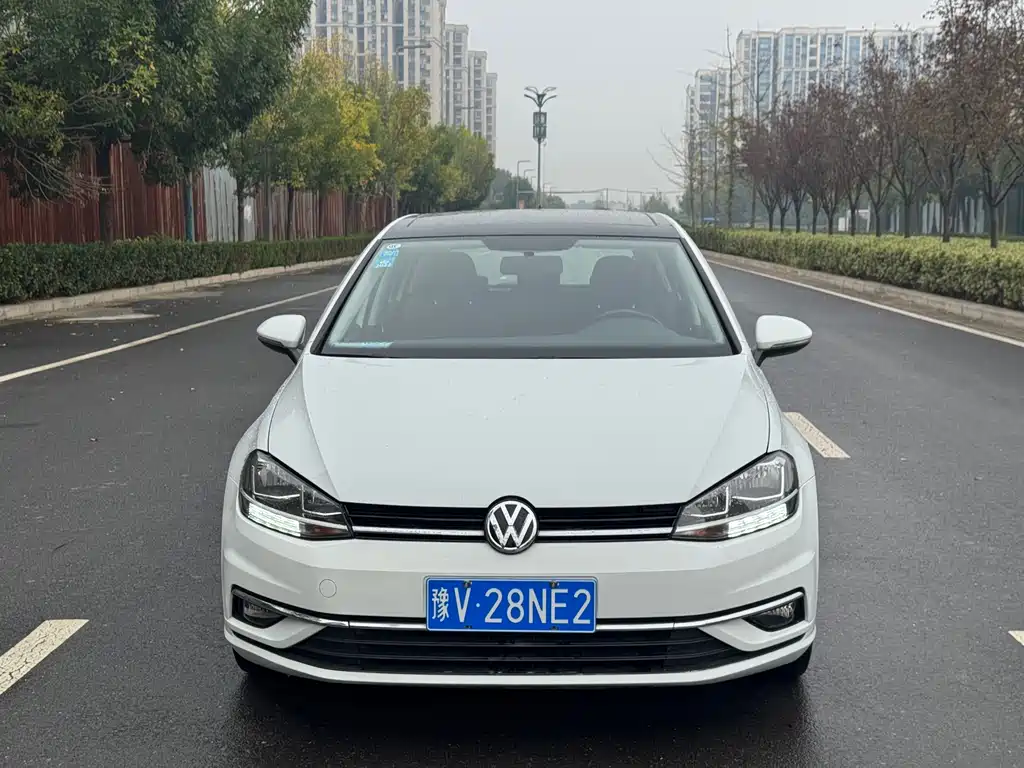 Volkswagen Golf — миниатюра 2