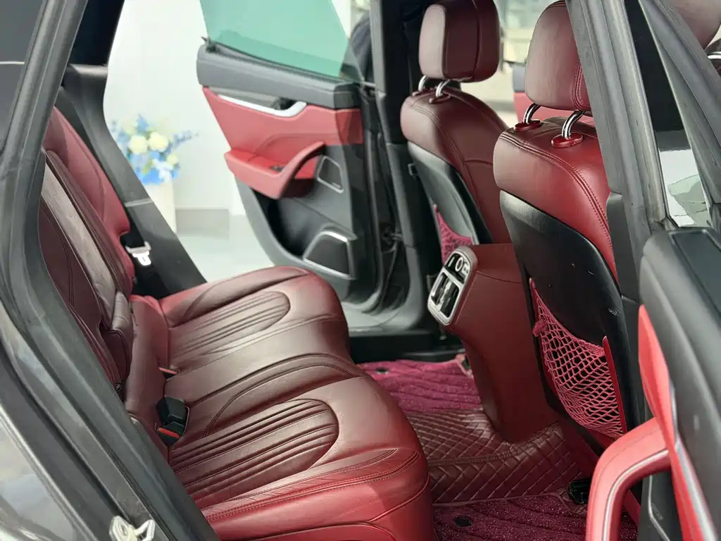 Maserati Levante — миниатюра 12