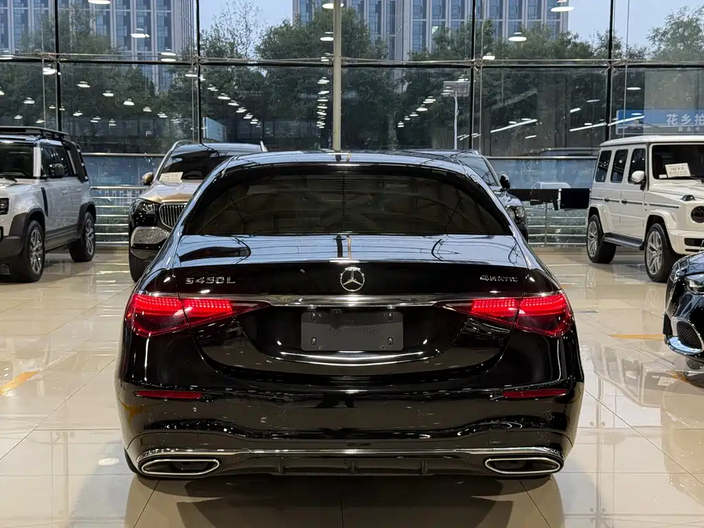 Mercedes-Benz S-Class — миниатюра 23