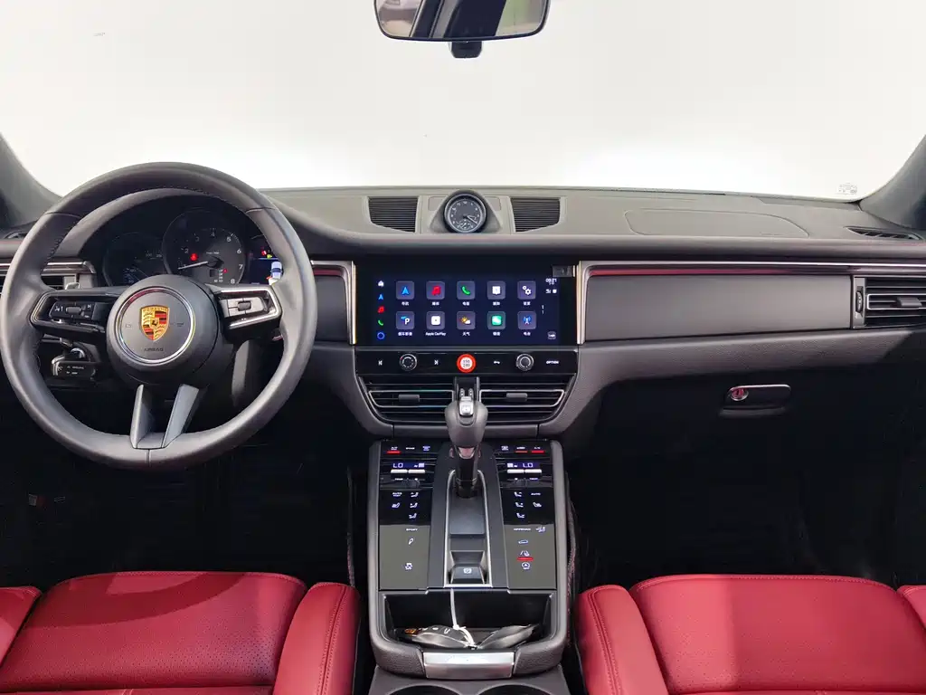 Porsche Macan — миниатюра 9