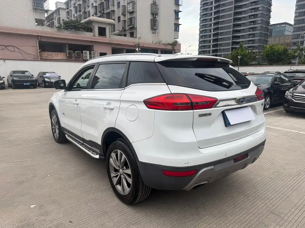 Geely Boyue — миниатюра 12