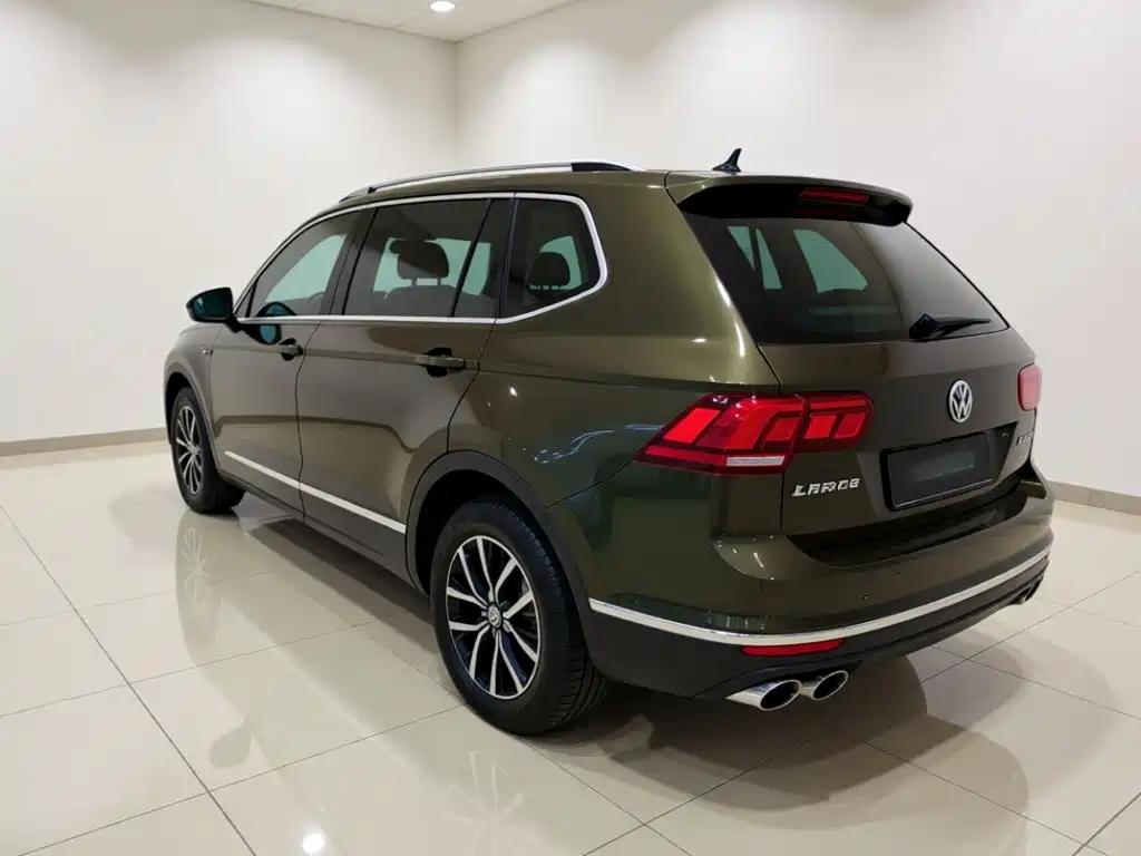 Volkswagen Tiguan L — миниатюра 25