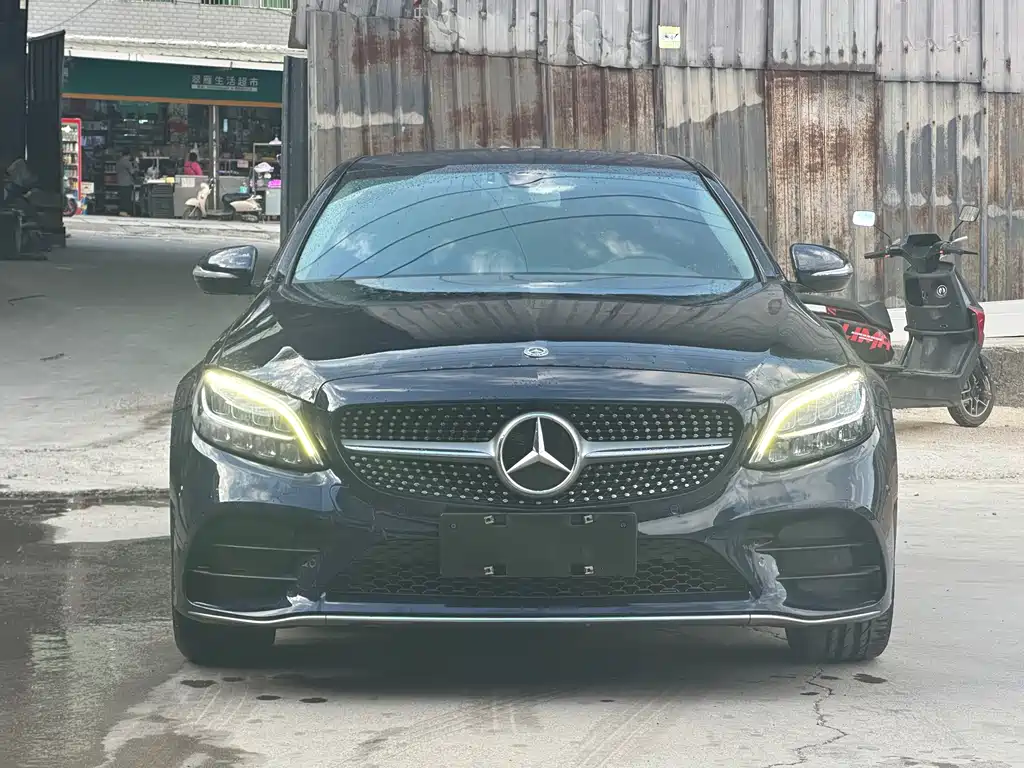 Mercedes-Benz C-Class — миниатюра 2