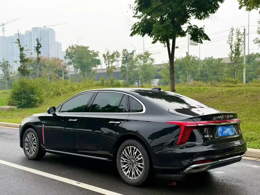 Hongqi Hongqi H5 — миниатюра 8