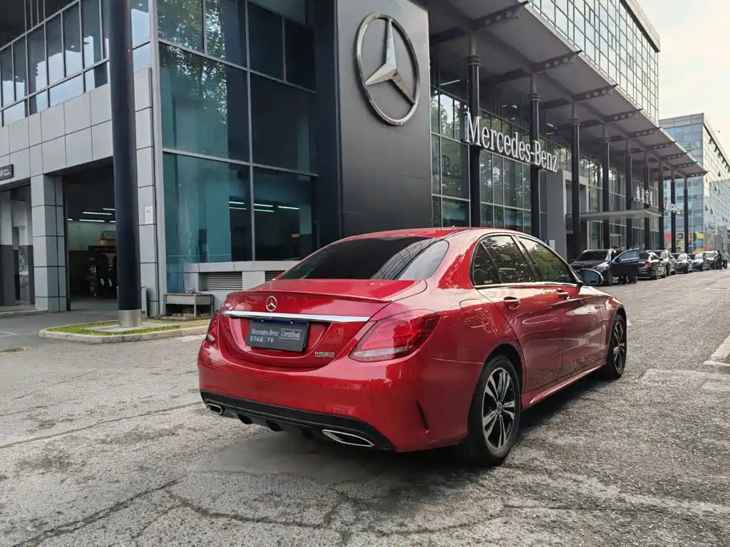 Mercedes-Benz C-Class — миниатюра 3