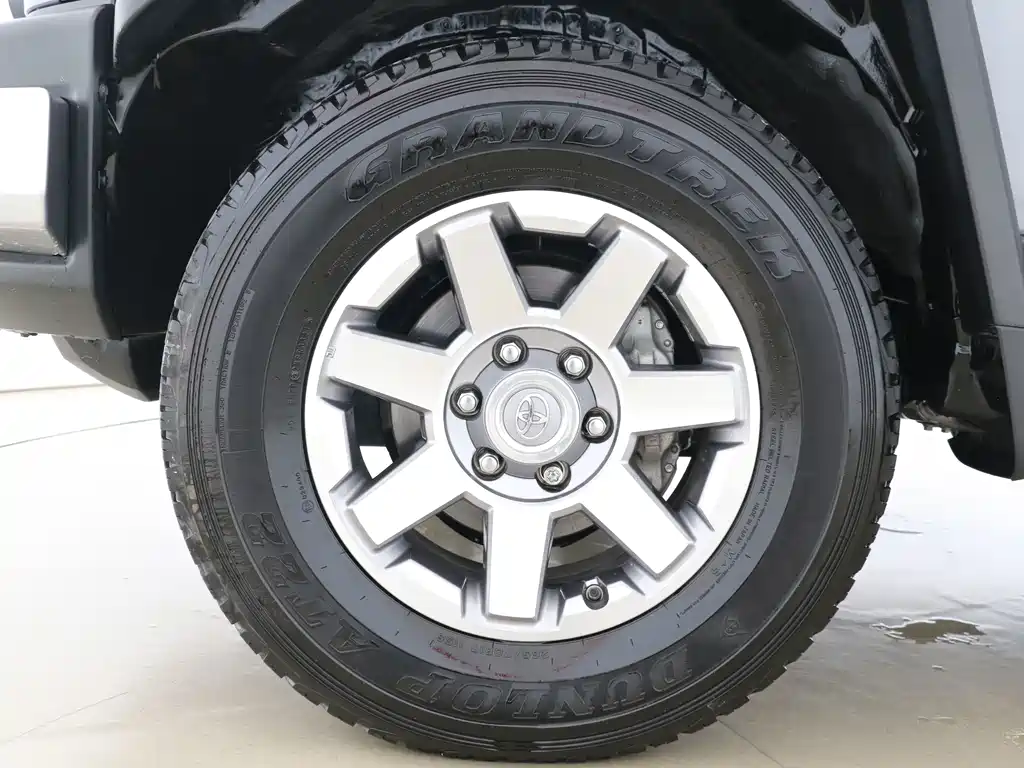 Toyota FJ Cruiser — миниатюра 16