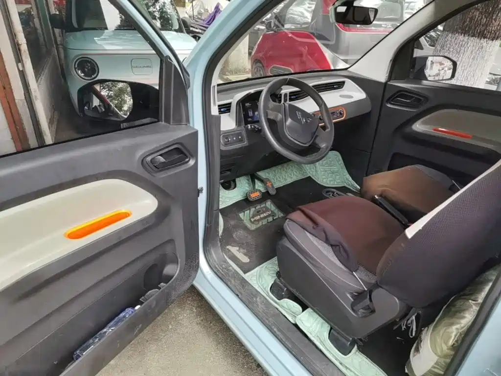 Wuling MINIEV — миниатюра 16