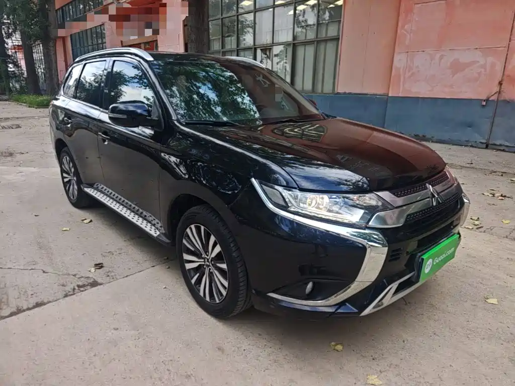 Mitsubishi Outlander — миниатюра 4